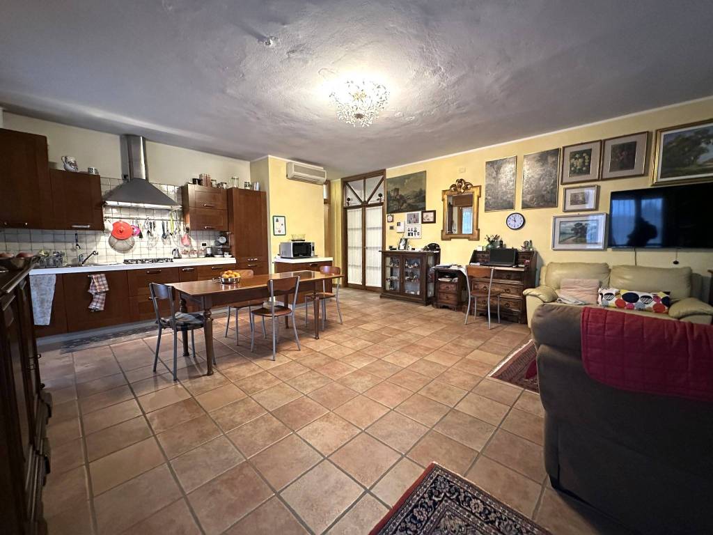 Villa a Gorle in Via Ugo Foscolo, 3 - Foto 5