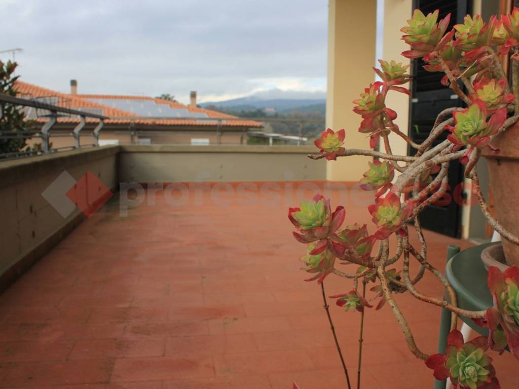 Villa a Montelupo fiorentino in Via Antonio Gramsci, 101 - Foto 2