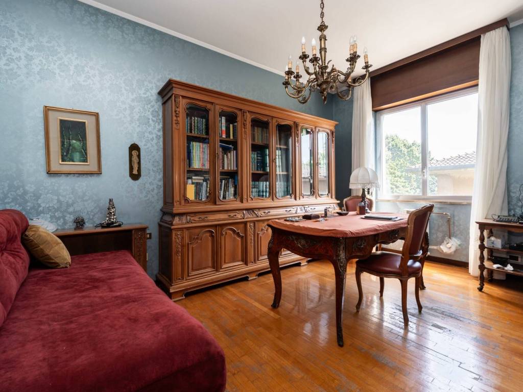 Appartamento a Saronno in Viale Prealpi - Foto 2