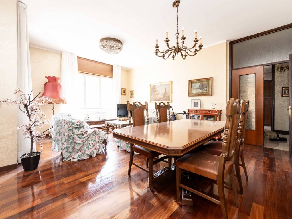 Appartamento a Saronno in Viale Prealpi - Foto 4