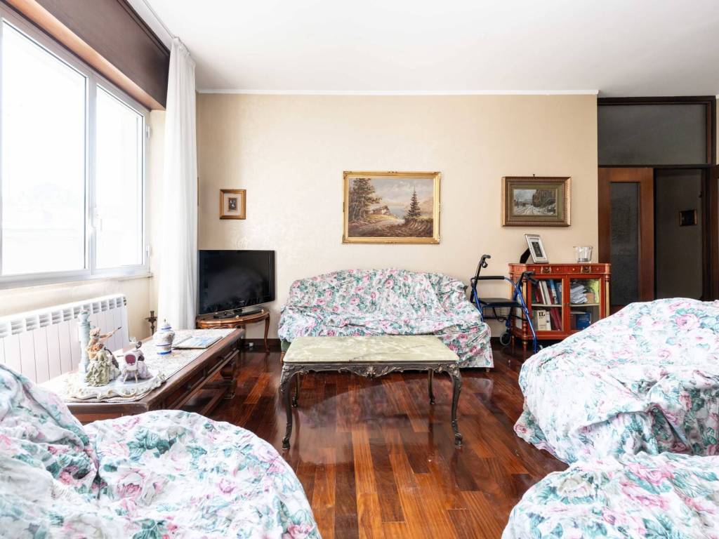 Appartamento a Saronno in Viale Prealpi - Foto 5