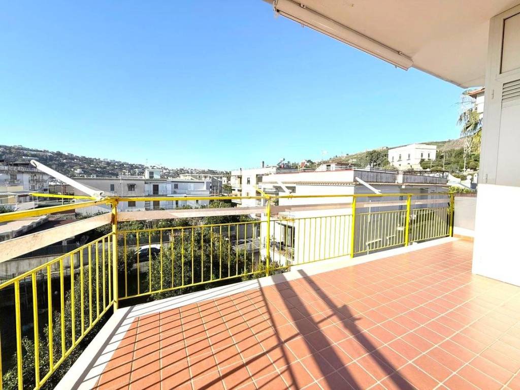 Appartamento a Bacoli in Via Pasolini, 23 - Foto 2