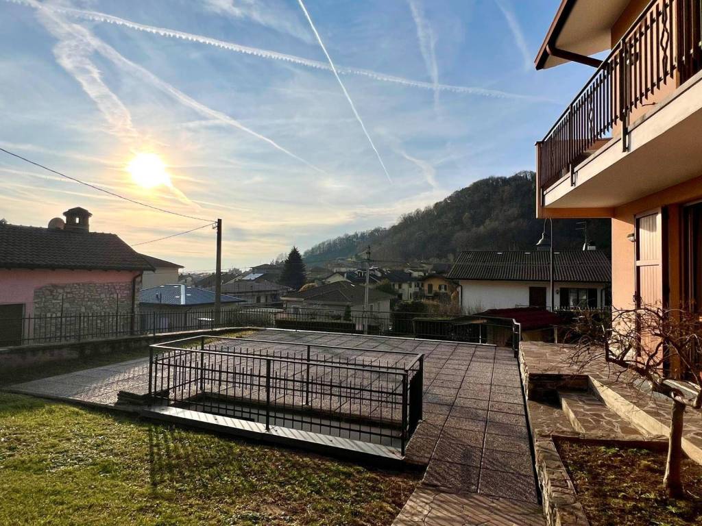 Villa a Bagnatica in Via Antonio Gramsci - Foto 4