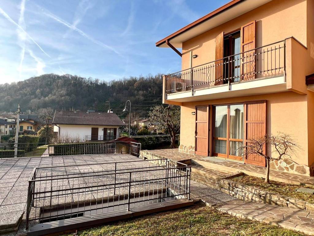 Villa a Bagnatica in Via Antonio Gramsci - Foto 5
