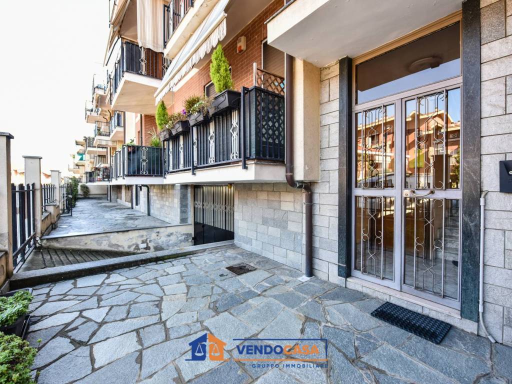 Appartamento a Nichelino in Via Verona, 13 - Foto 2