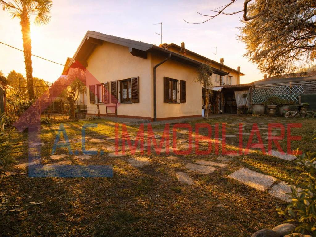 Villa a Vergiate in Via Felice Cavallotti, 6 - Foto 2