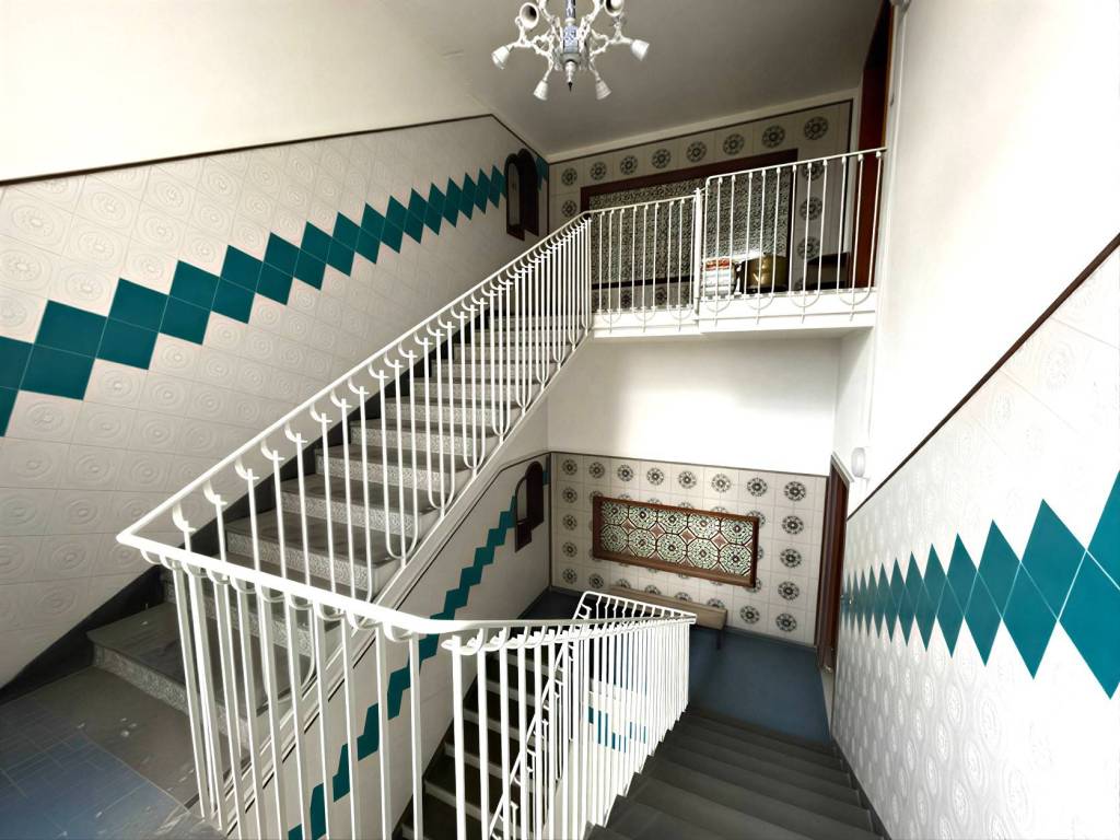 Casa indipendente a Torre annunziata in Via Roma - Foto 5