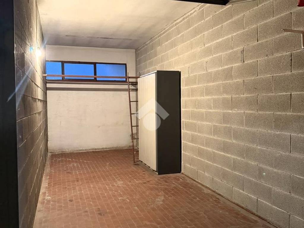 Box / garage a Azzano san paolo in Piazza IV Novembre, 10 - Foto 5