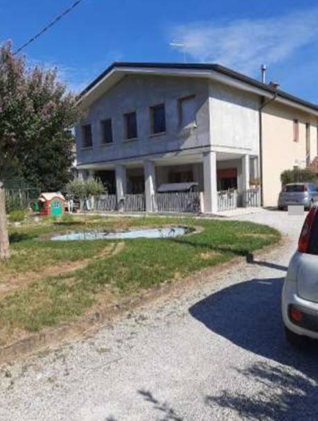 Villa a Mogliano veneto in Via Zero Branco, 4 - Foto 2
