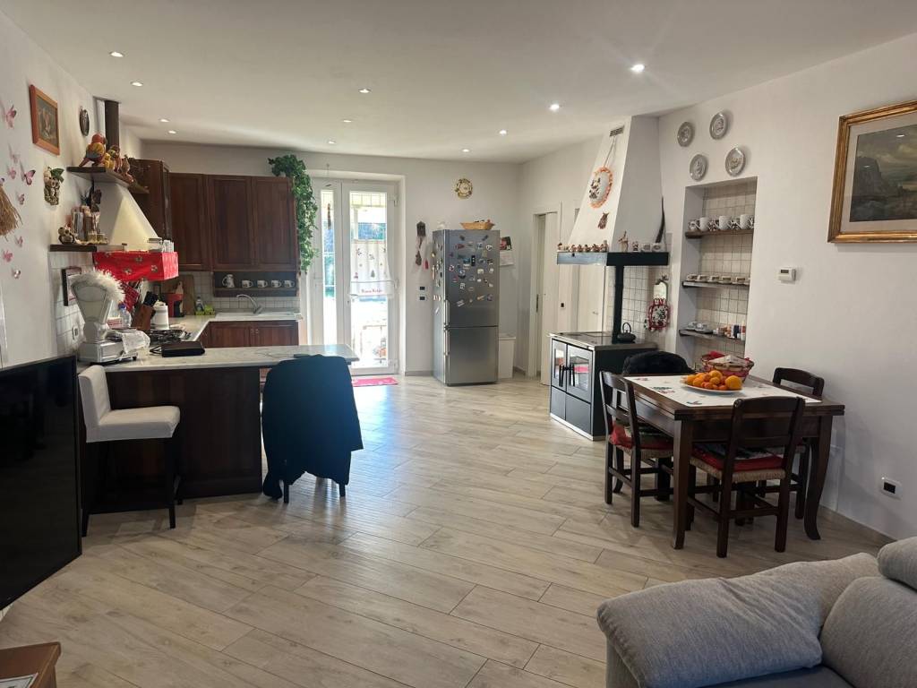 Villa a Collesalvetti in Via Tanna Bassa - Foto 2