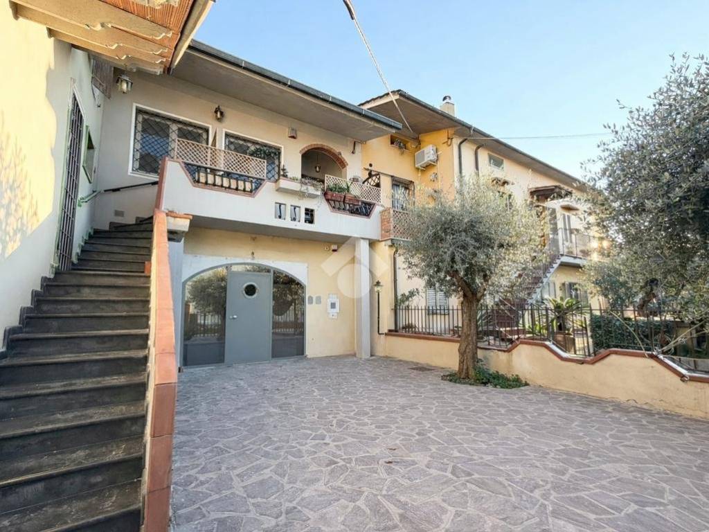 Appartamento a Quarrata in Via Di Mezzo, 368 - Foto 4