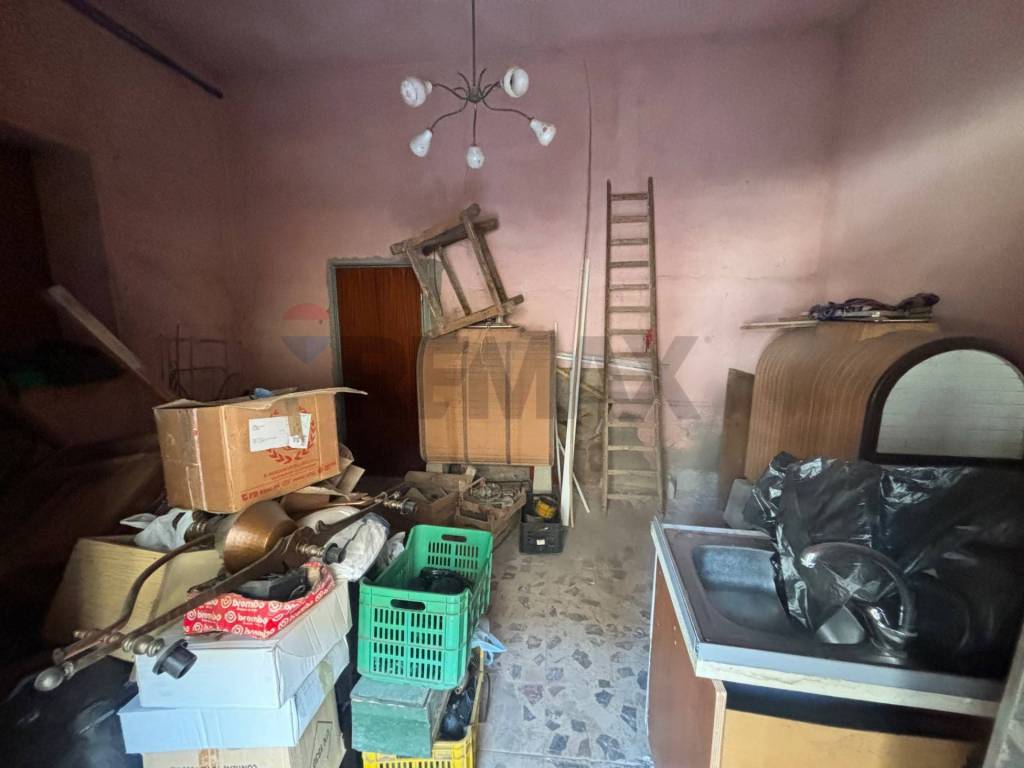 Casa indipendente a Pietraperzia in via fabio filzi, 64 - Foto 3