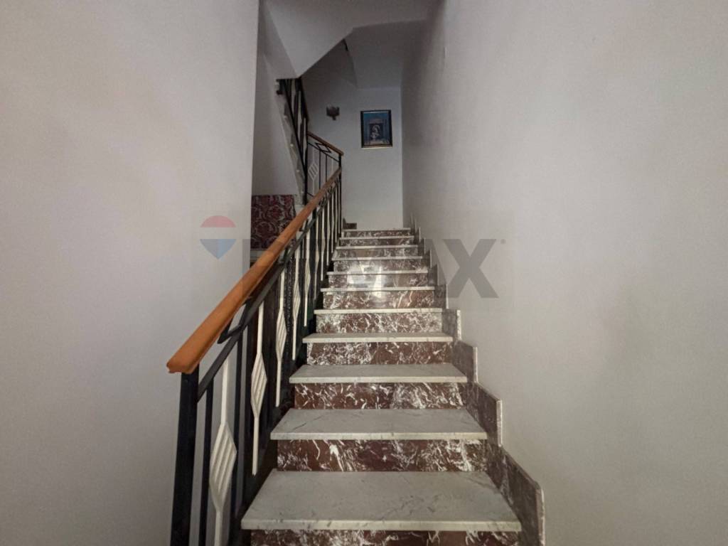 Casa indipendente a Pietraperzia in via fabio filzi, 64 - Foto 5