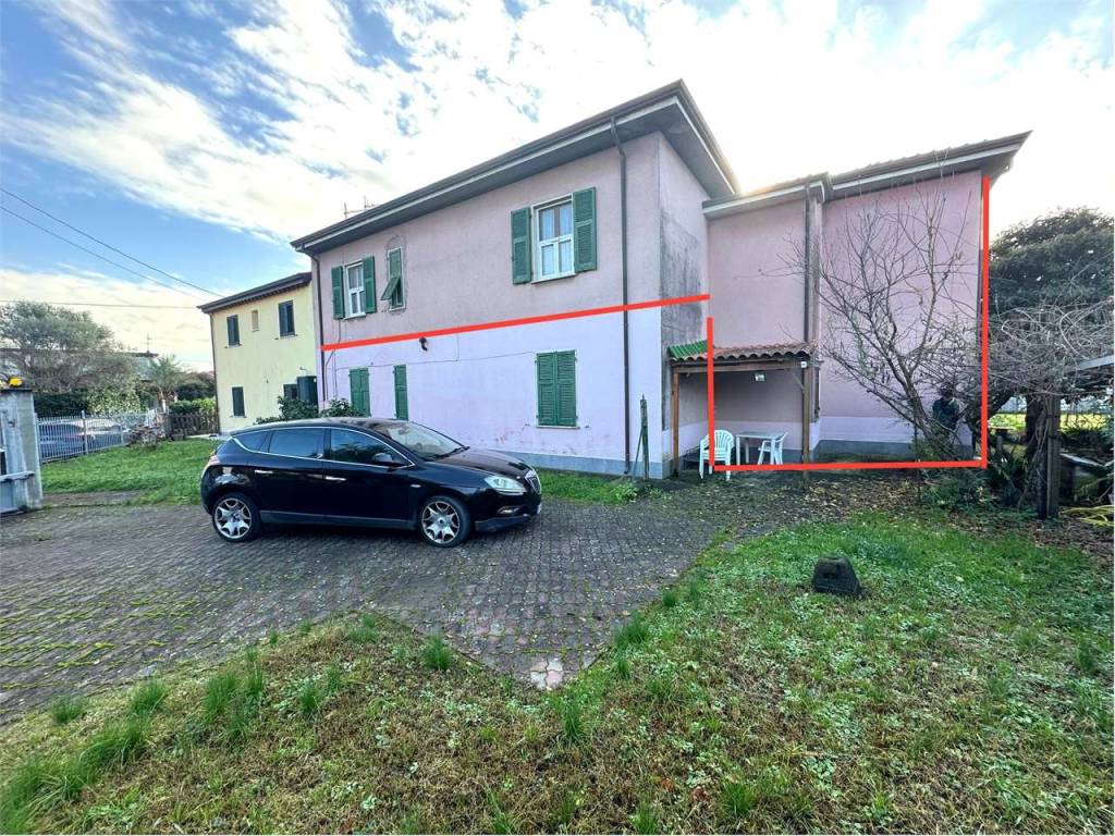 Casa indipendente a Sarzana in Via Giuncaro - Foto 2