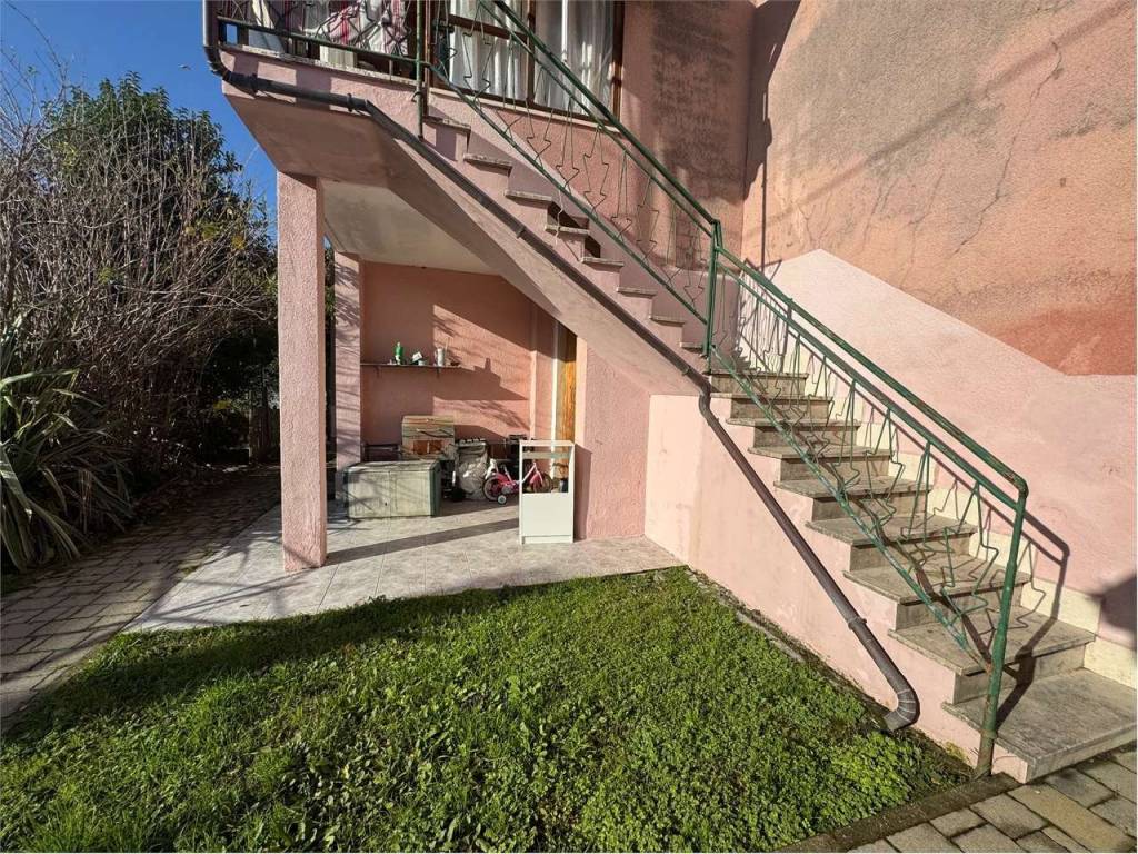 Casa indipendente a Sarzana in Via Giuncaro - Foto 5