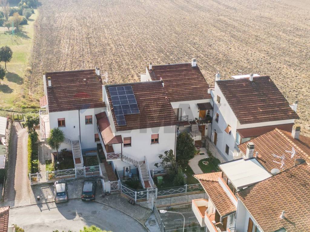 Appartamento a Montemarciano in via dei Mandorli, 37 - Foto 3