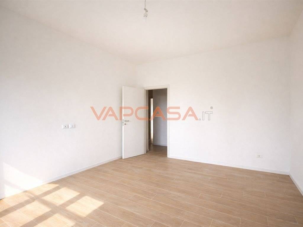 Appartamento a Treviglio in VIA CAMILLO CAVOUR, 1 - Foto 5