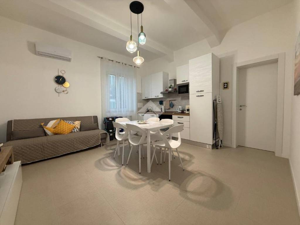 Appartamento a Reggio calabria in Via Caulonia, 2 - Foto 3