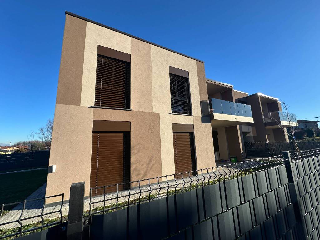 Appartamento a Olgiate comasco in Via della Repubblica - Foto 3