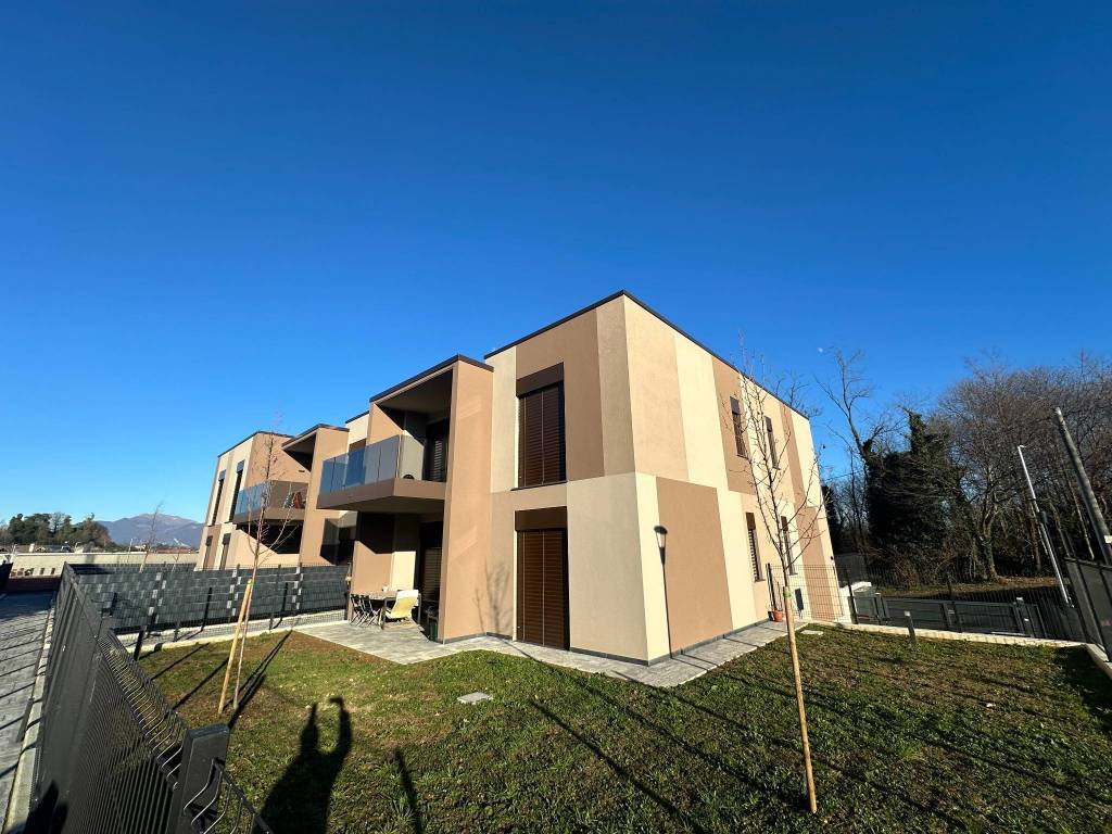 Appartamento a Olgiate comasco in Via della Repubblica - Foto 4