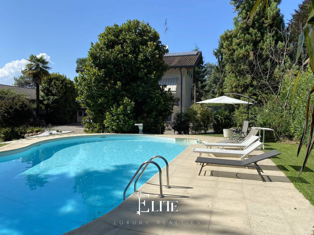 Villa a Sesto calende in Via Riviera, 4 - Foto 5