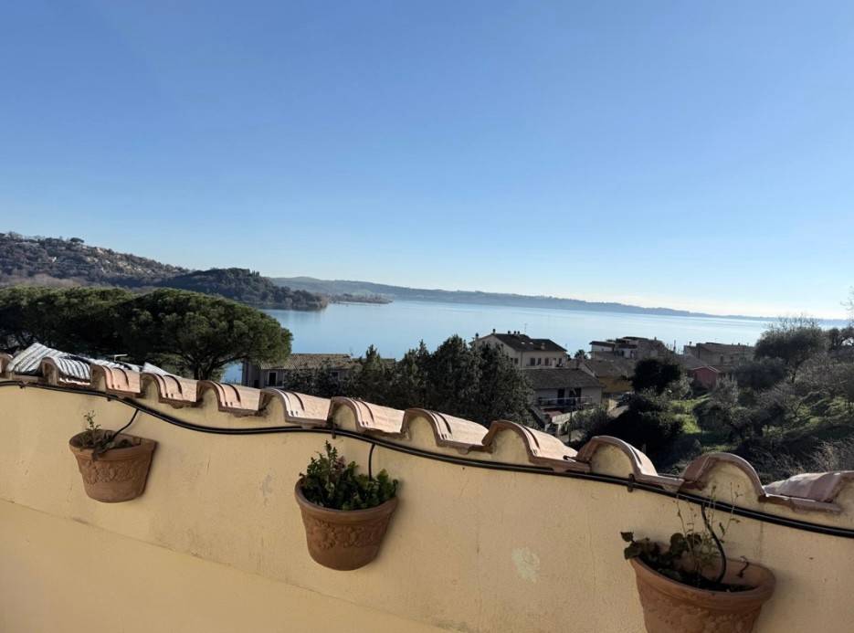 Appartamento a Trevignano romano in Via della Rocca - Foto 4