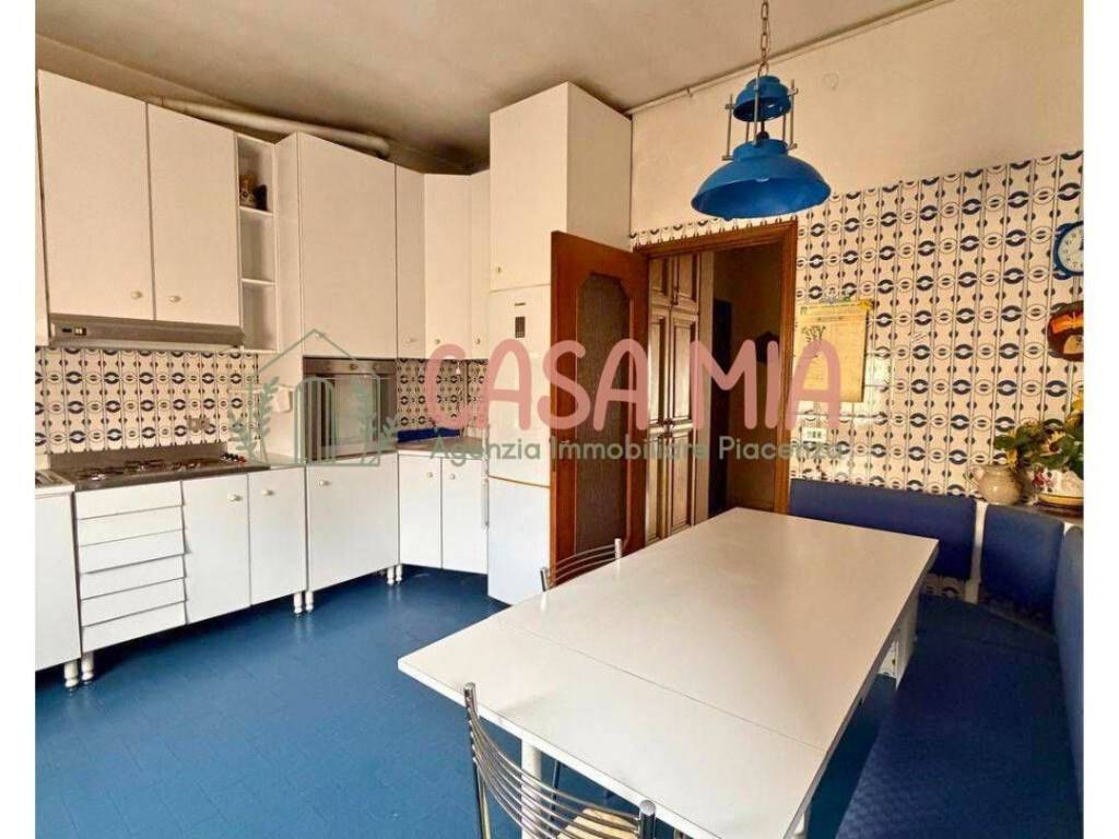 Appartamento a Piacenza in Via Feliziani - Foto 2
