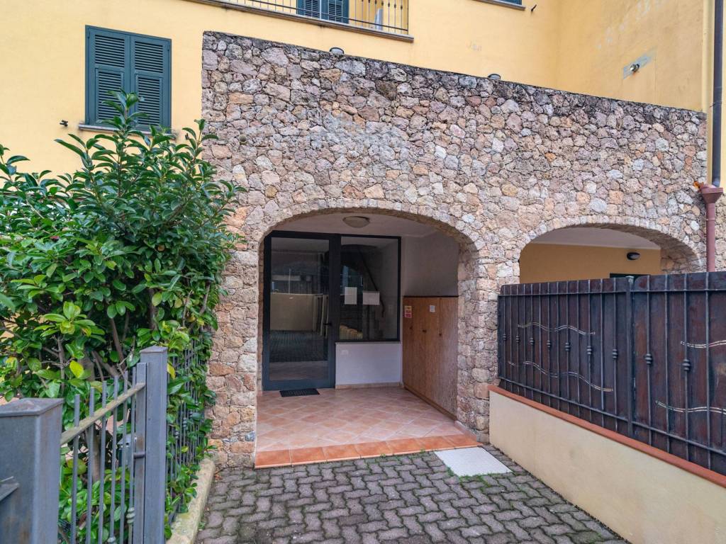 Appartamento a Finale ligure in Via Calice, 20 - Foto 2