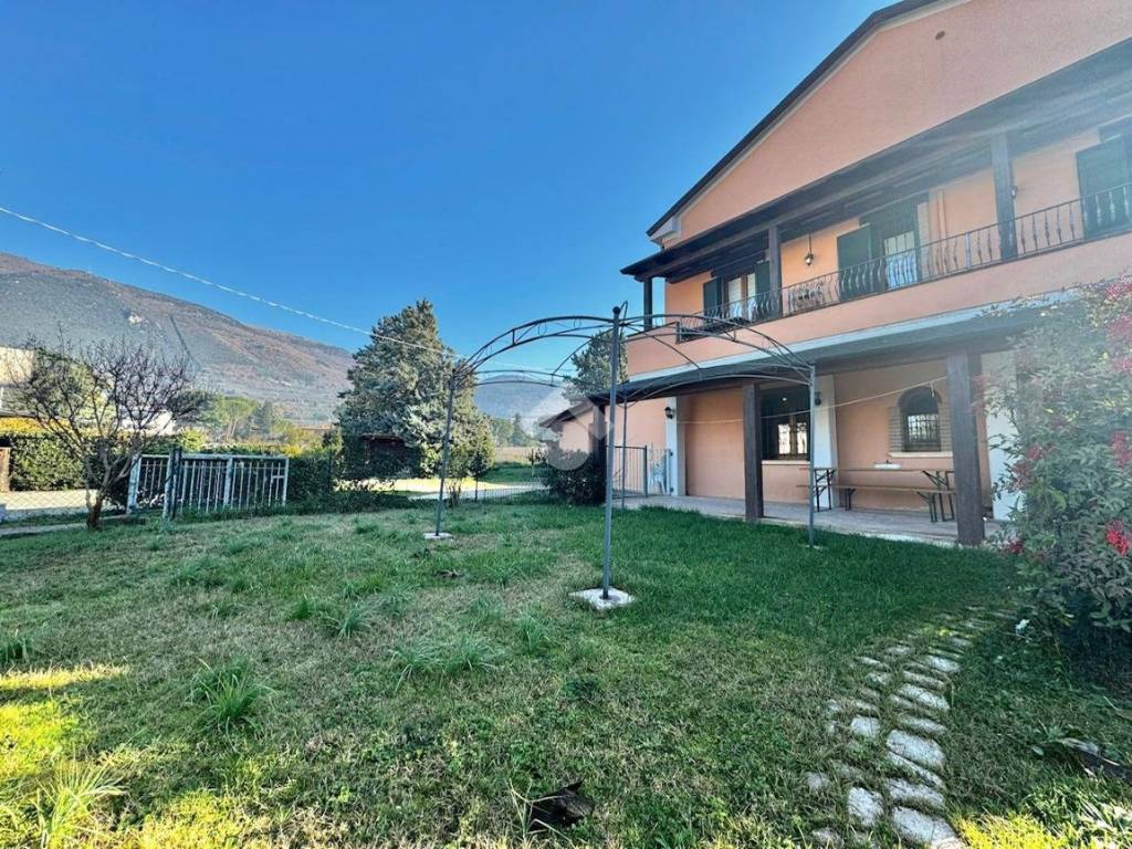 Casa indipendente a Assisi in Via Romana, 68 - Foto 2