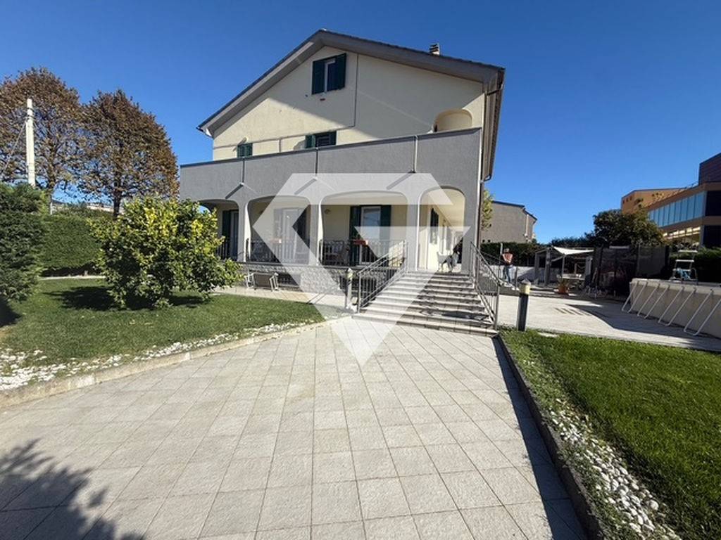 Villa a Loano in Via degli Alpini - Foto 4
