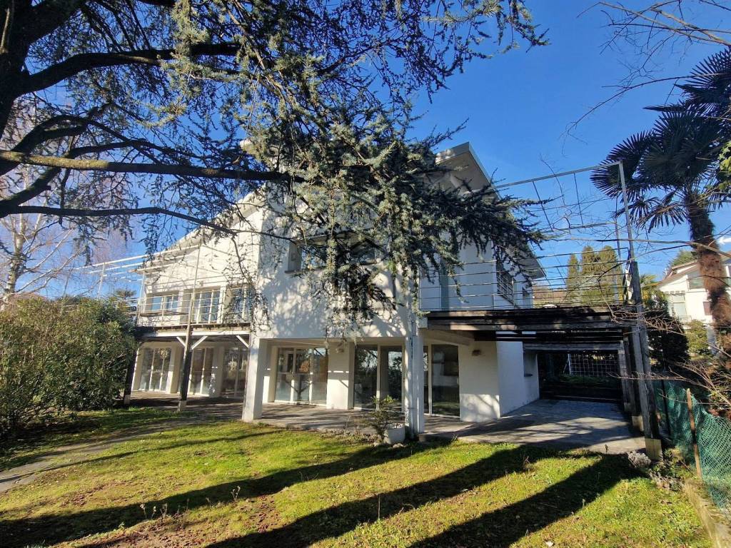 Villa a Vergiate in Via Stoppani - Foto 4