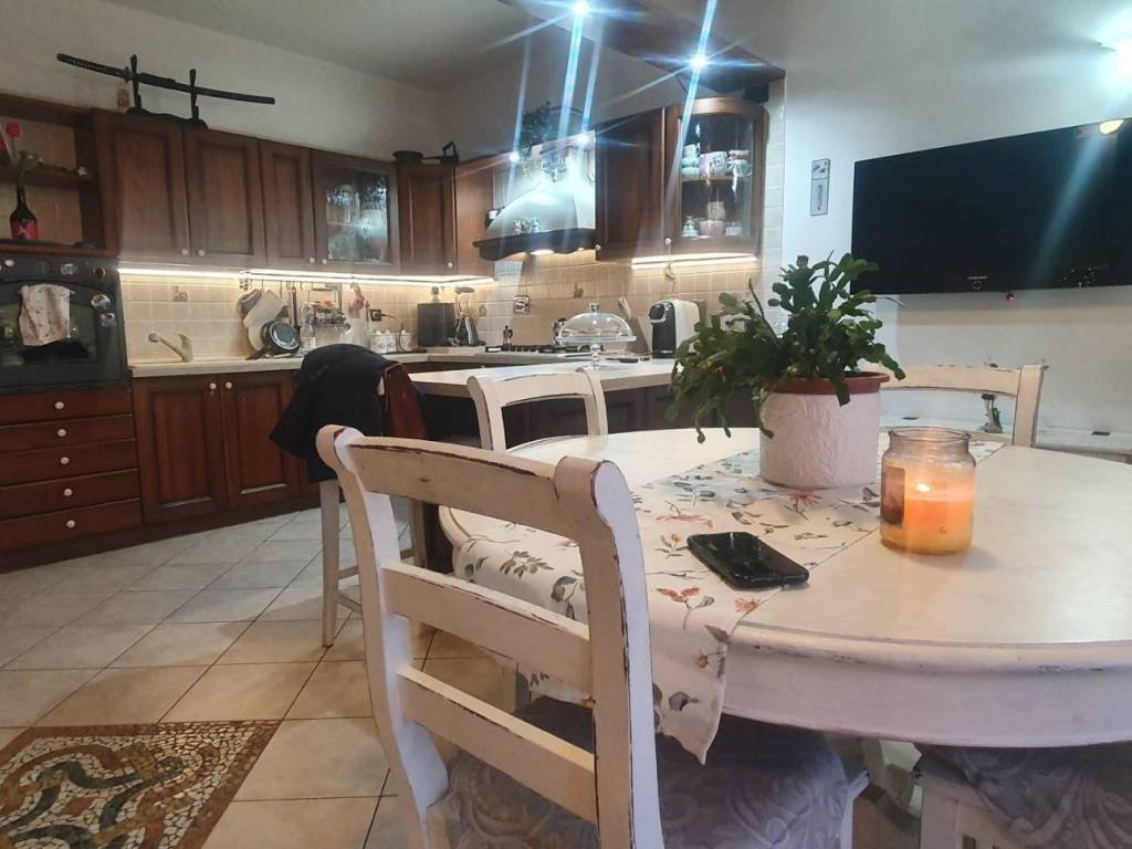 Appartamento a Piossasco in Via Volvera - Foto 2