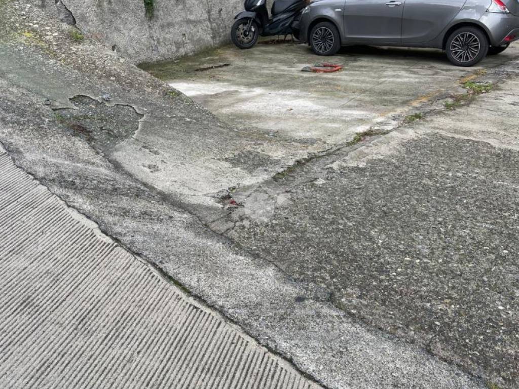 Box / garage a Imperia in V. Sant'Agata, 154 - Foto 2