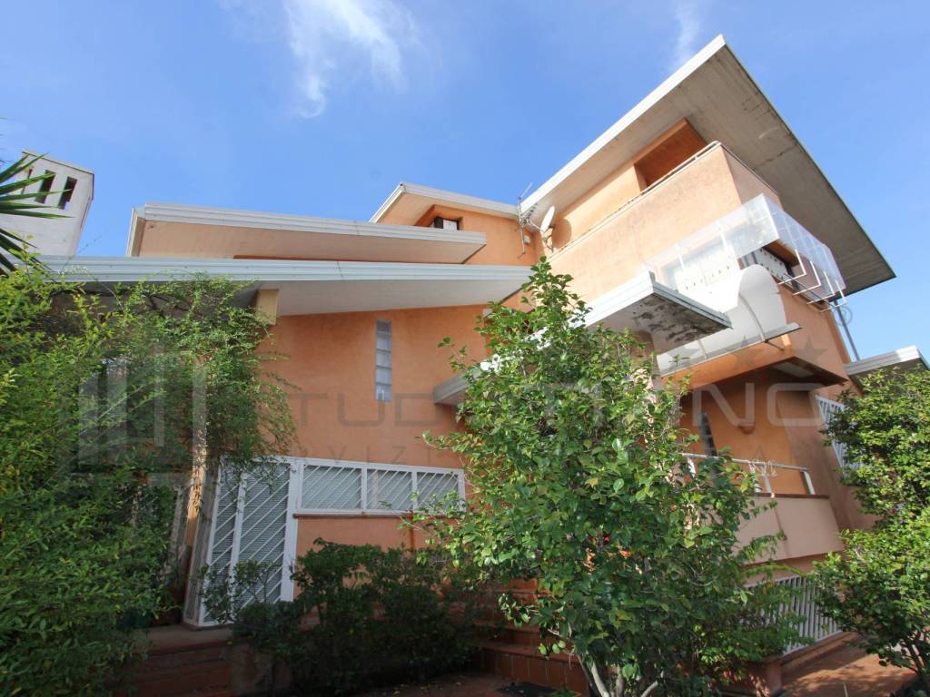 Villa a Rende in VIA AMEDEO MODIGLIANI, 12 - Foto 5