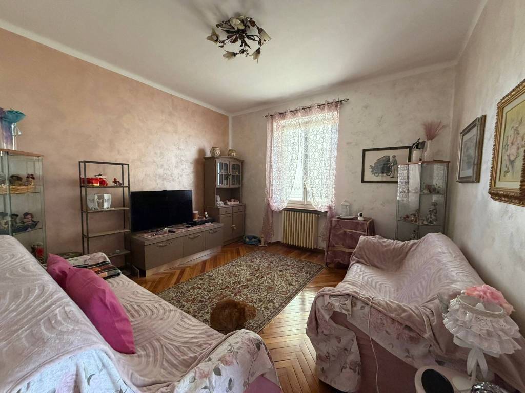 Appartamento a Pinerolo in Via Vigone, 49 - Foto 2