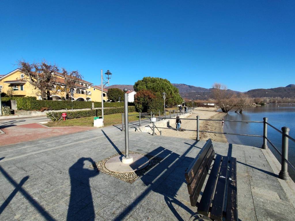 Appartamento a Baveno in Via Repubblica dell'Ossola, 7 - Foto 4