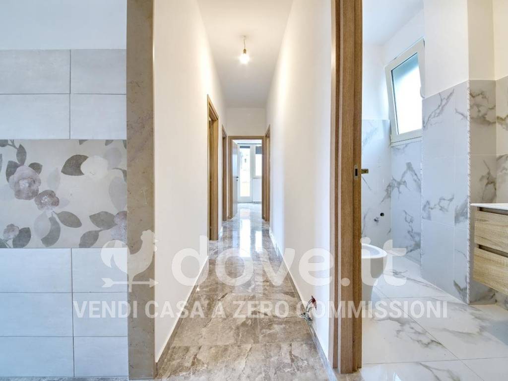 Appartamento a Latiano in Via Piemonte, 68 - Foto 2