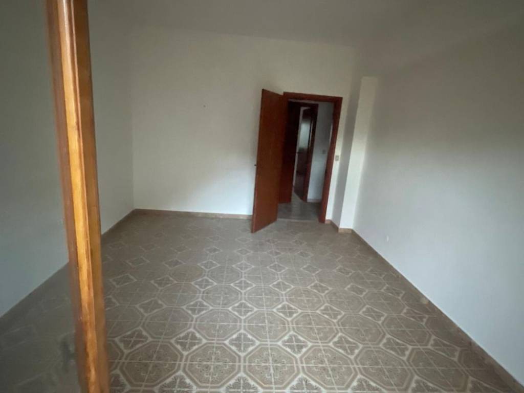 Palazzo / stabile a Roccella ionica in Via Tenente Olindo Laganà - Foto 2