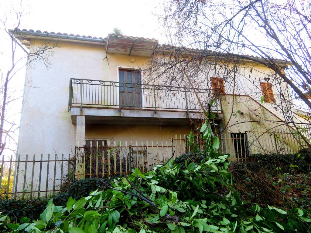 Rustico / casale a Sarnano in Contrada Cardagnano - Foto 2