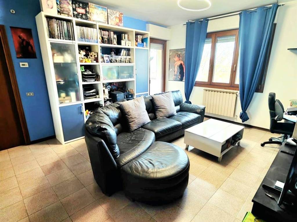 Appartamento a Prato in Via Giacomo Leopardi, 11 - Foto 3