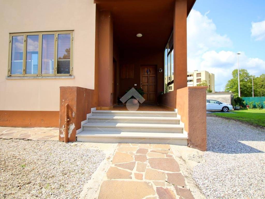 Villa a Cividale del friuli in Via tombe romane, 24 - Foto 3