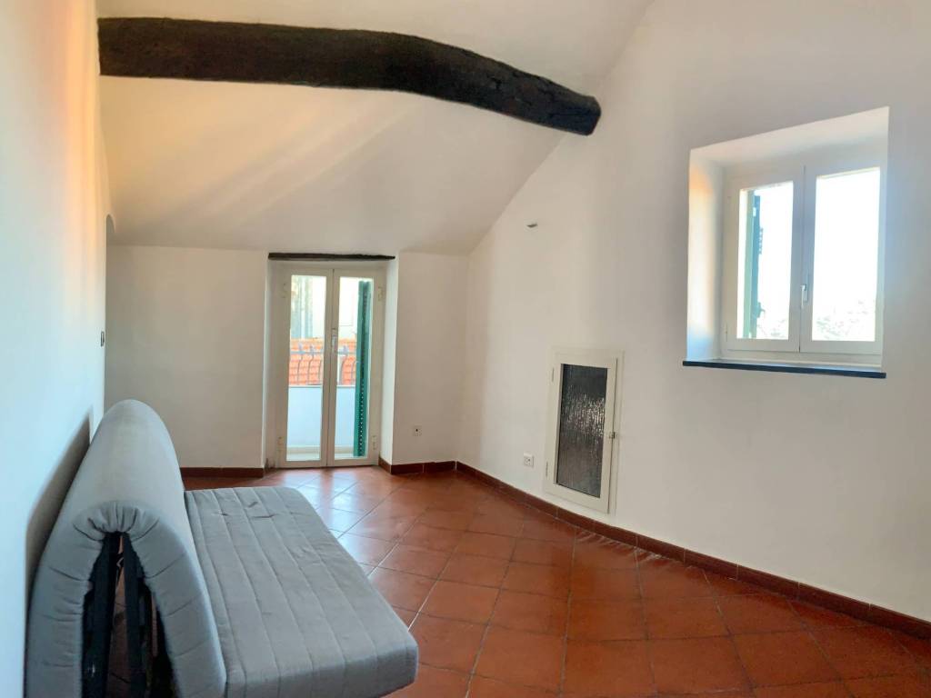 Appartamento a Imperia in Via Gustavo Strafforello, 25 - Foto 3