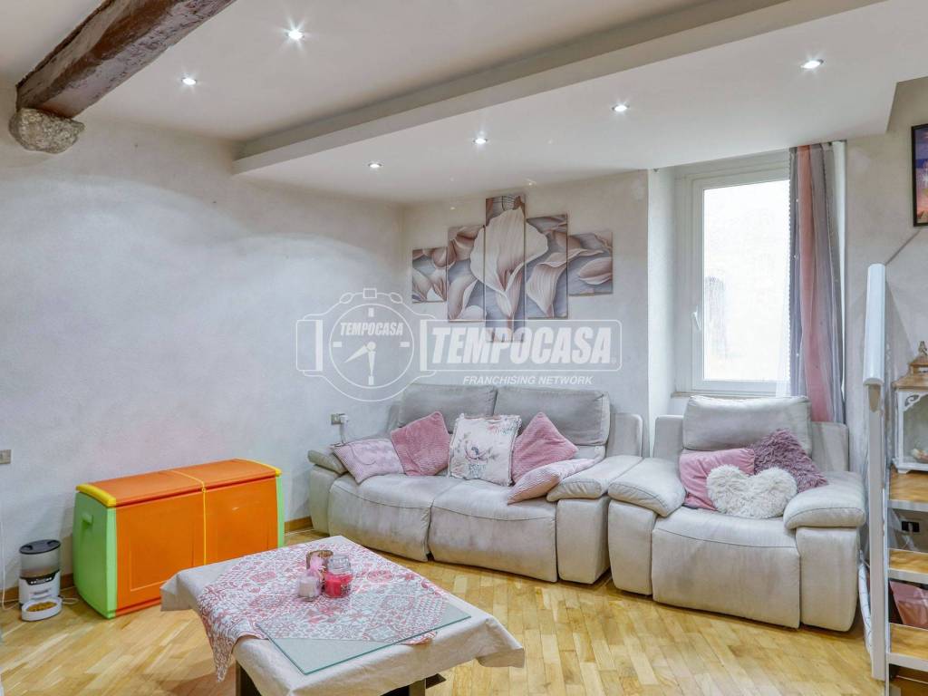 Appartamento a Arcisate - Foto 2