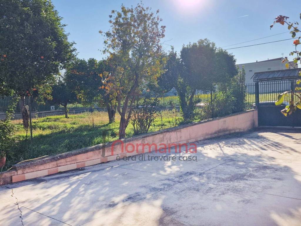 Villa a Casaluce in Via Piro, 39 - Foto 2