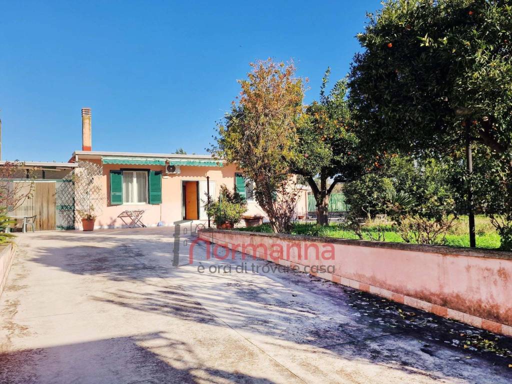 Villa a Casaluce in Via Piro, 39 - Foto 3