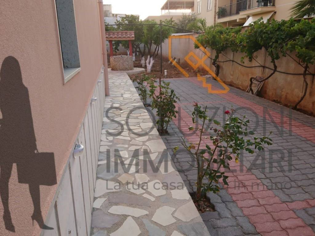 Palazzo / stabile a San vito lo capo in Via Generale Giuseppe Arimondi, 156 - Foto 4