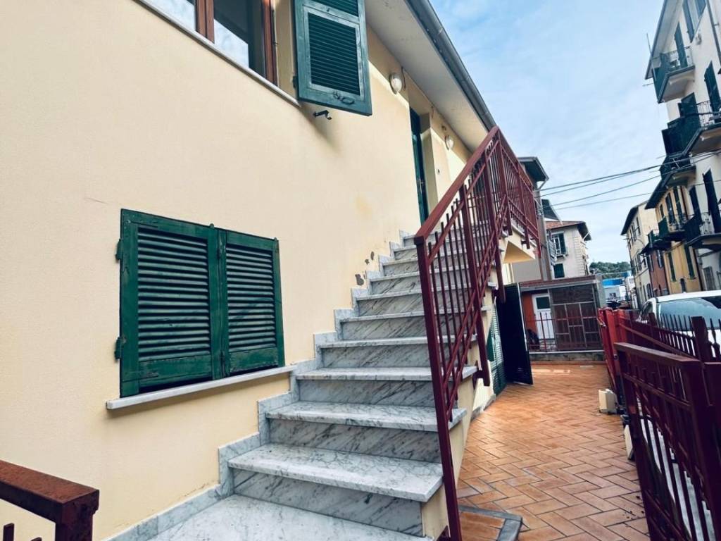 Villa a La spezia in Via Brugnato, 7 - Foto 3