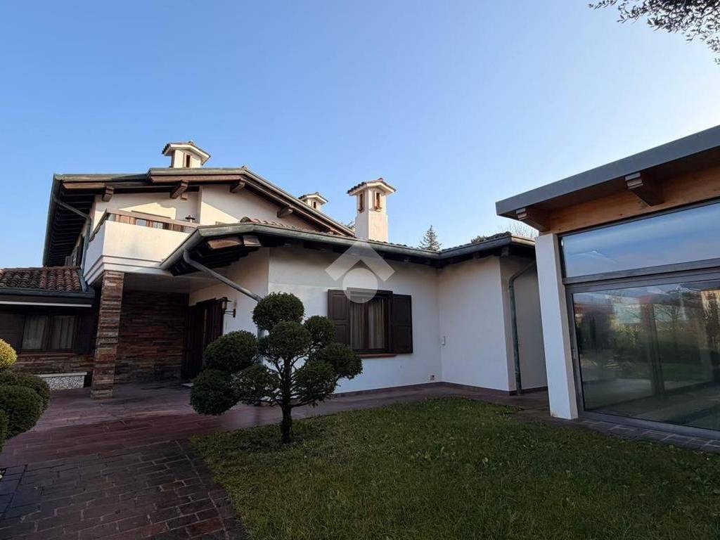 Villa a Sacile in Via Cristoforo Colombo, 5 - Foto 2