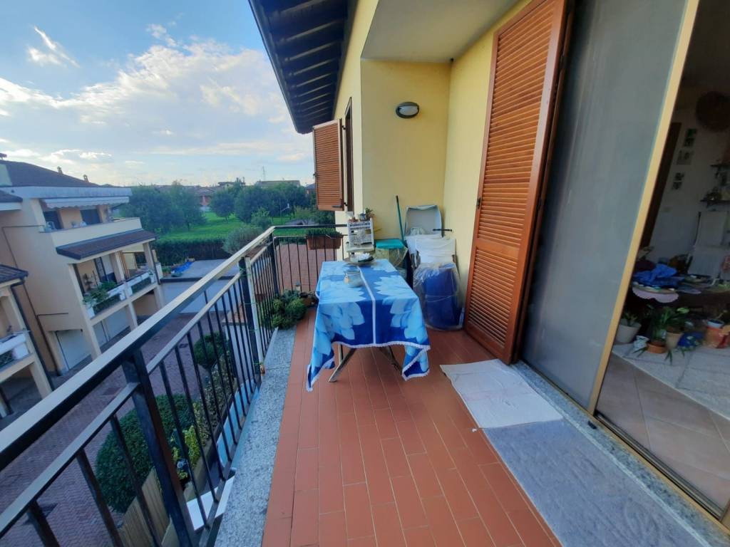 Appartamento a Bareggio in Via Isonzo - Foto 4