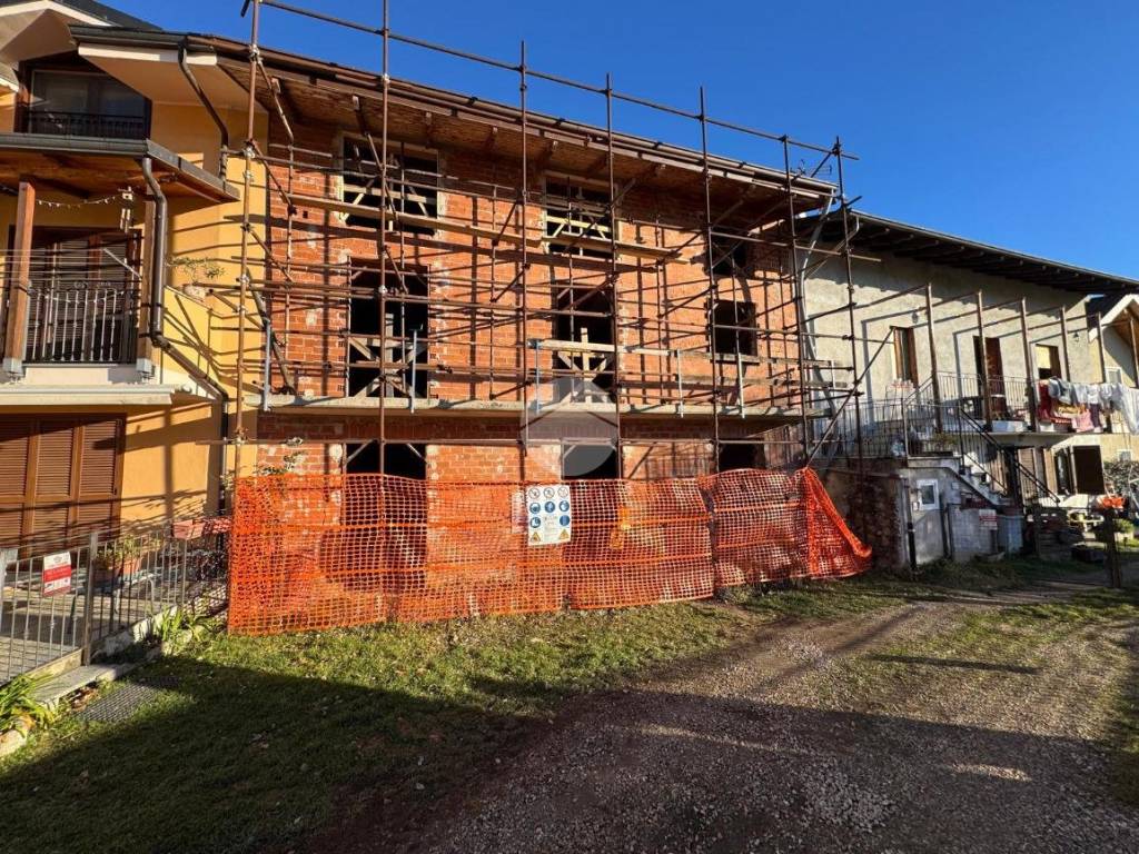 Casa indipendente a Giaveno in Via villanova, 131 - Foto 2